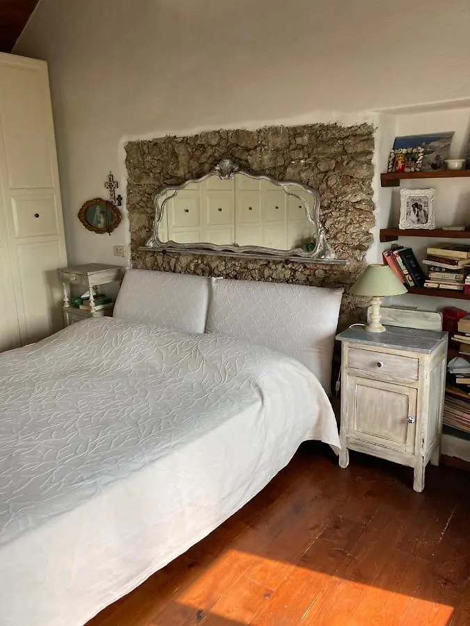 Casa Olivia Lacrema Finale Ligure