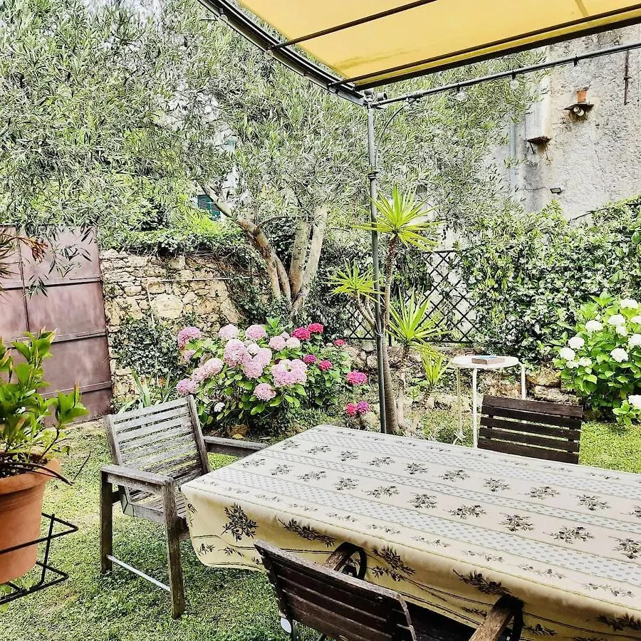 Casa Olivia Lacrema Finale Ligure Italy