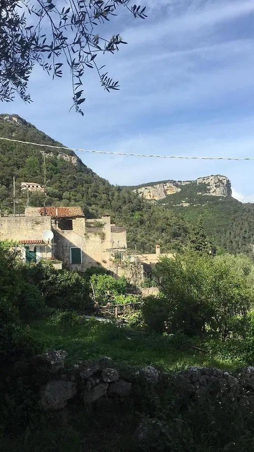 Casa Olivia Lacrema Finale Ligure