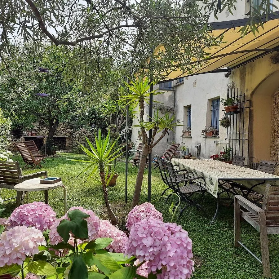 Casa Olivia Lacrema Finale Ligure Tatil Evi